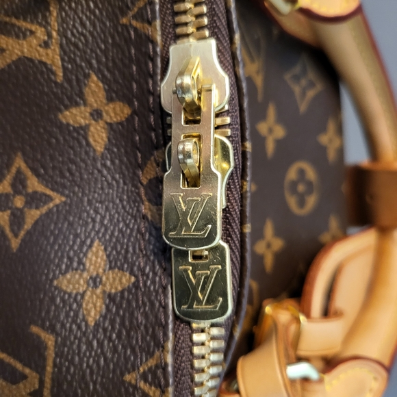 *SOLD*Louis Vuitton Keepall 50 Bandouliere - Picture 7 of 16